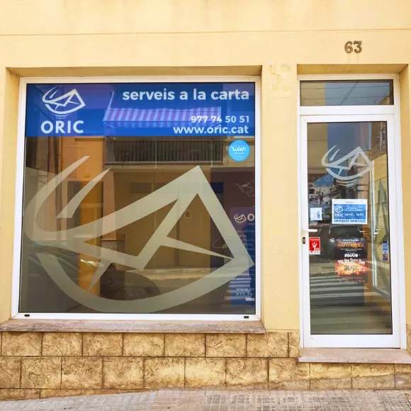 ORIC és una empresa especialitzada en la distribució directa de publicitat impresa, amb serveis que inclouen la bustiada, la cartelleria, el repartiment postal i la difusió de premsa i revistes. Amb més de 40 anys d’experiència, ORIC destaca pel coneixement profund del territori i una operativa pròpia que garanteix eficiència i cobertura local.